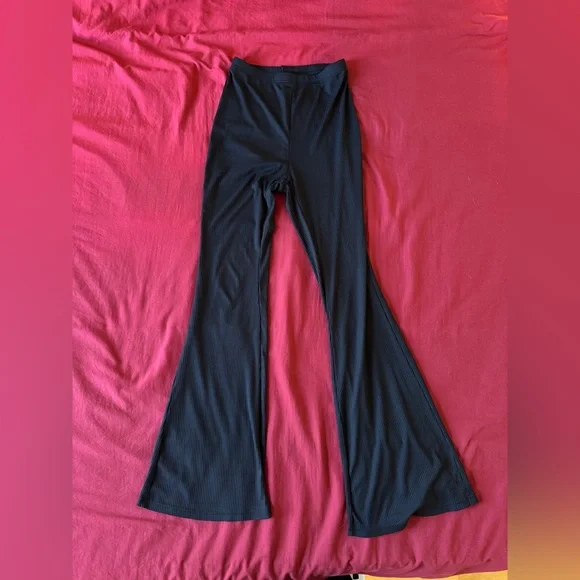 Flared pants - Picture 2 of 3